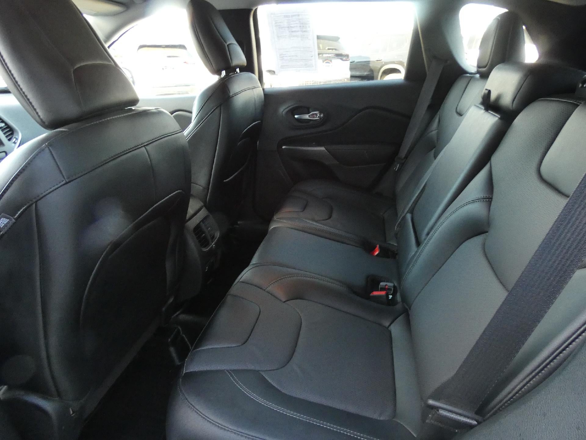 2022 Jeep Cherokee Latitude Lux