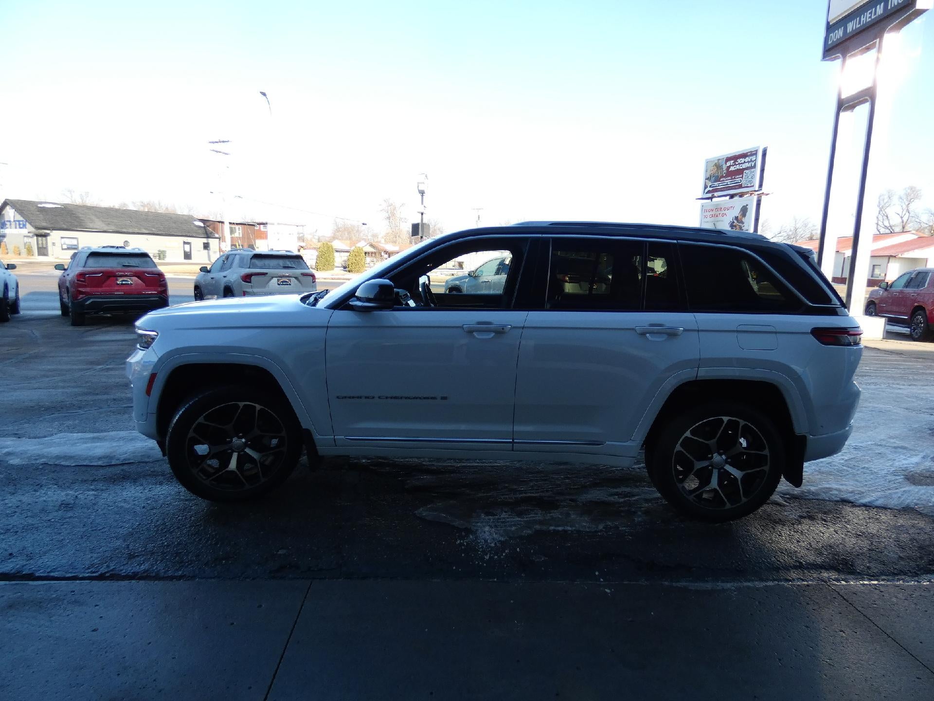 2022 Jeep Grand Cherokee Summit