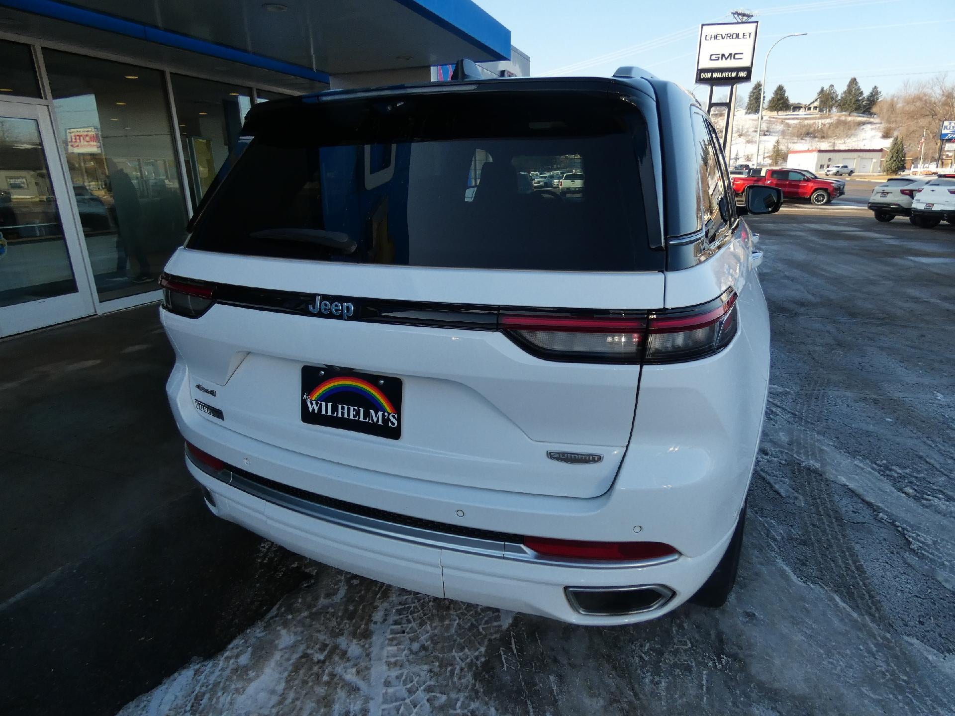 2022 Jeep Grand Cherokee Summit