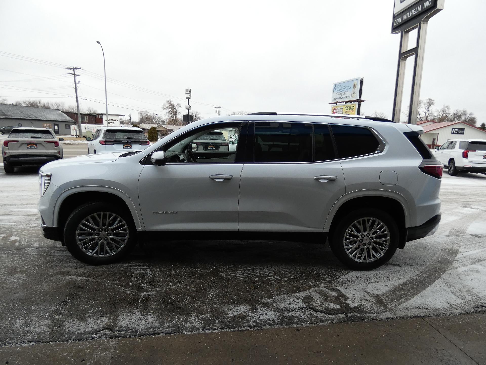 2024 GMC Acadia Denali