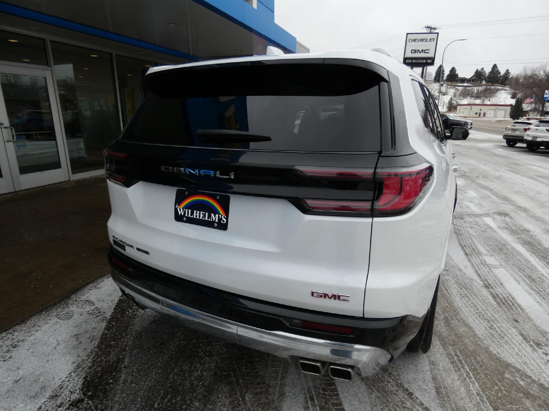 2024 GMC Acadia Denali