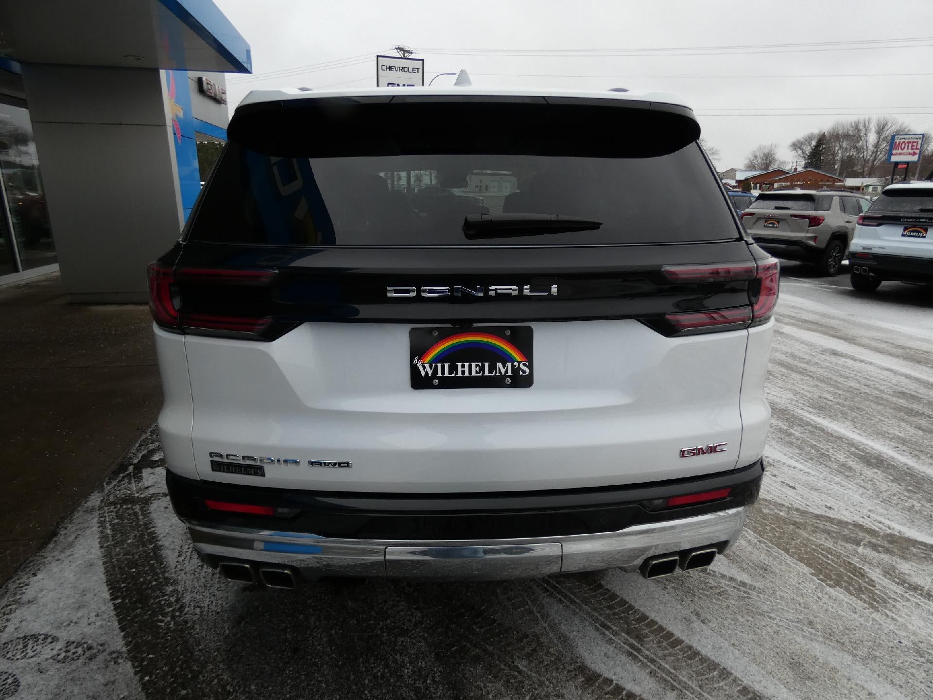 2024 GMC Acadia Denali