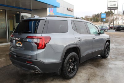 2022 GMC Acadia AT4
