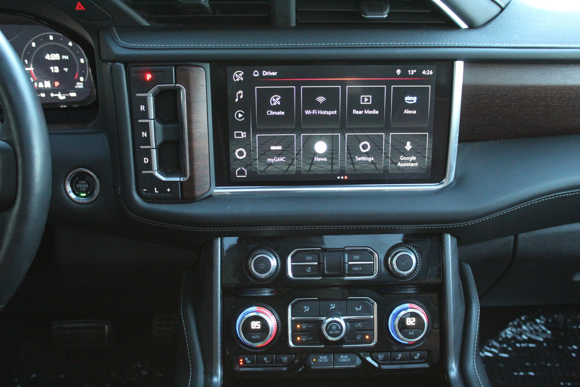 2023 GMC Yukon Denali Ultimate