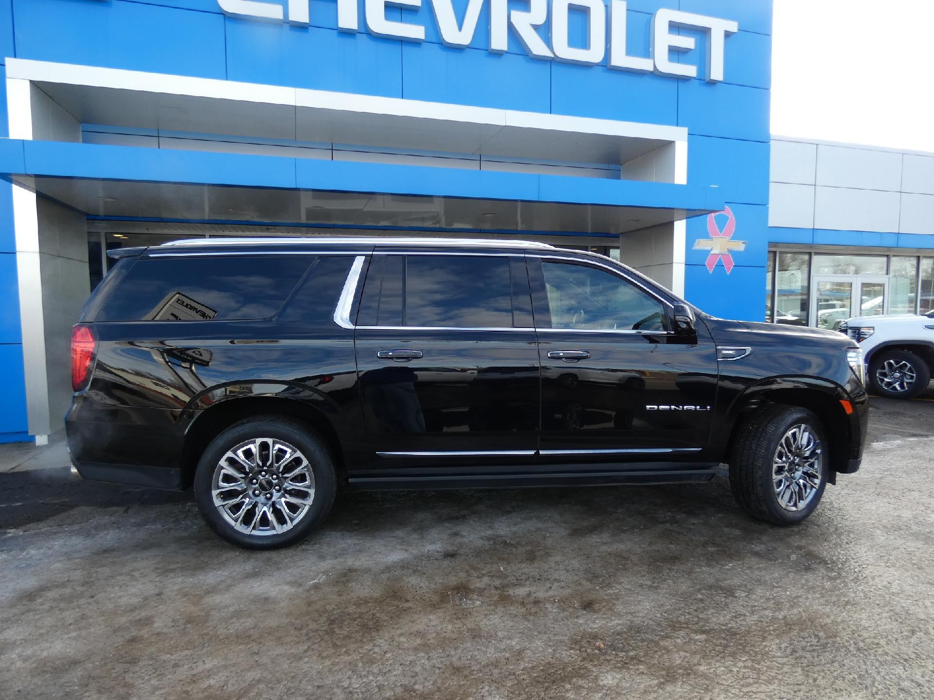 2023 GMC Yukon XL Denali Ultimate