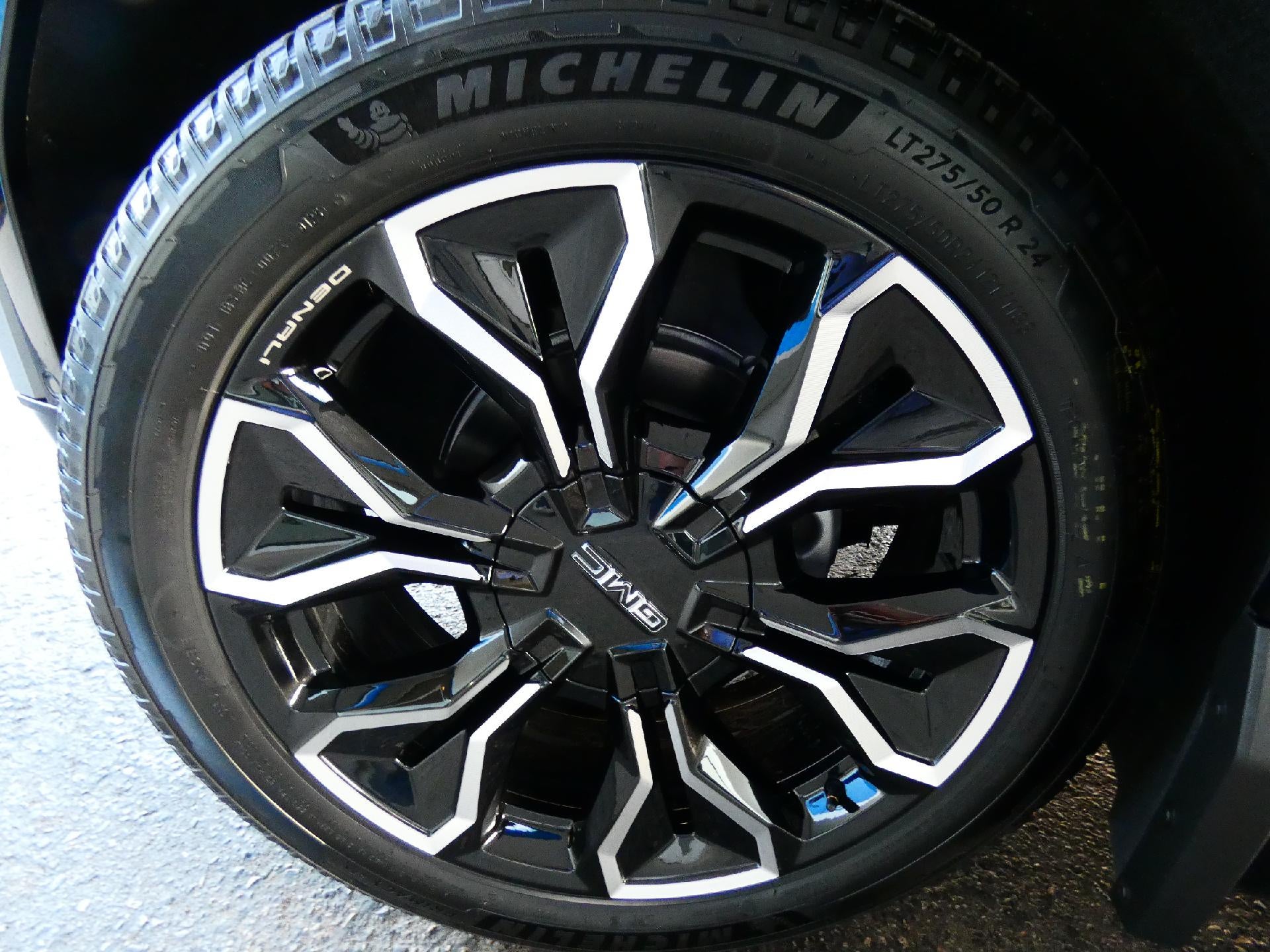 2025 GMC Sierra EV Max Range Denali