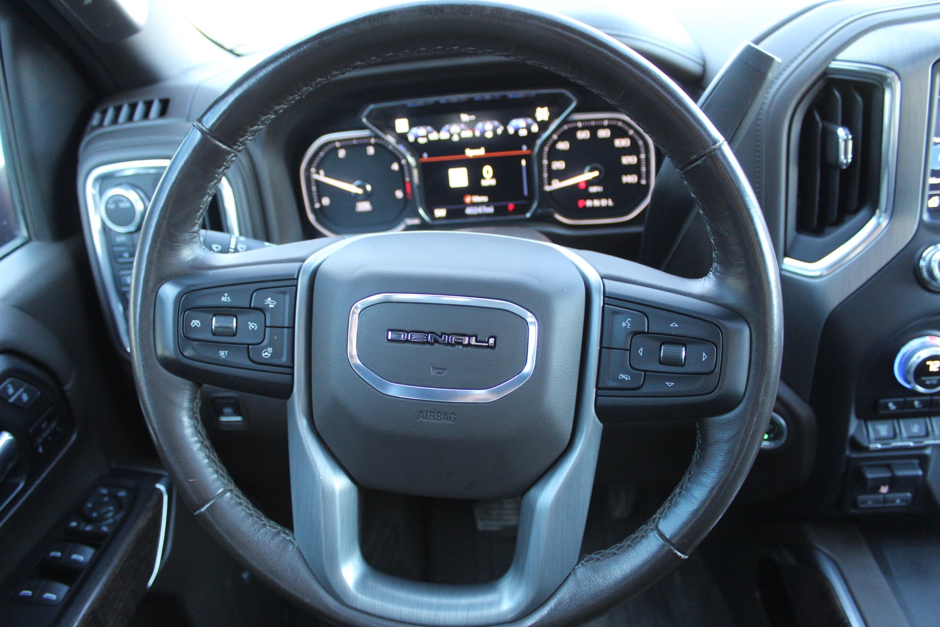 2023 GMC Sierra 2500 HD Denali