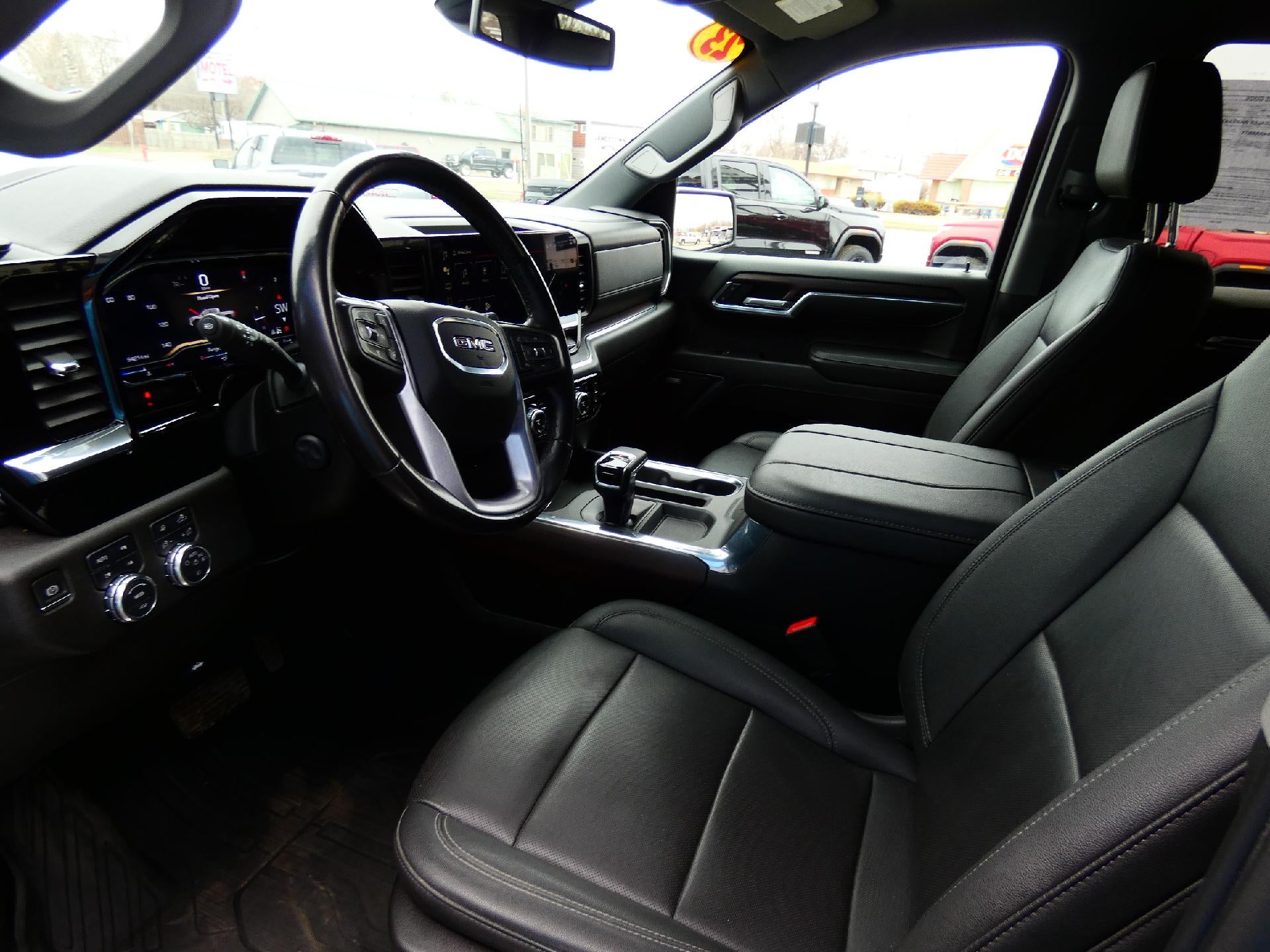 2023 GMC Sierra 1500 SLT