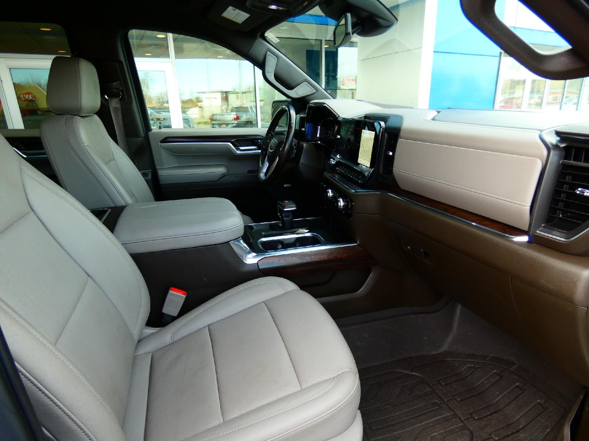 2023 GMC Sierra 1500 SLT