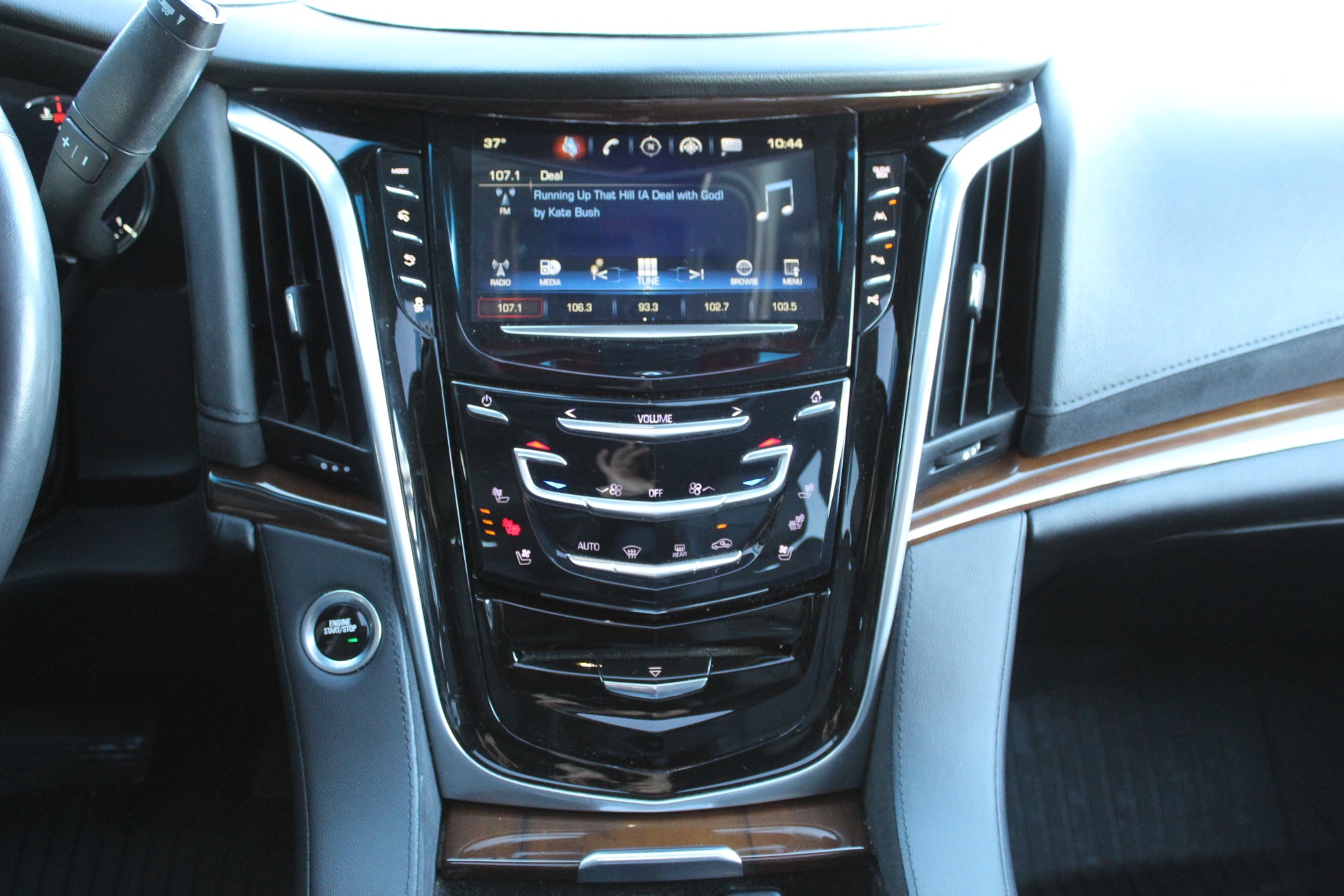 2020 Cadillac Escalade Premium Luxury