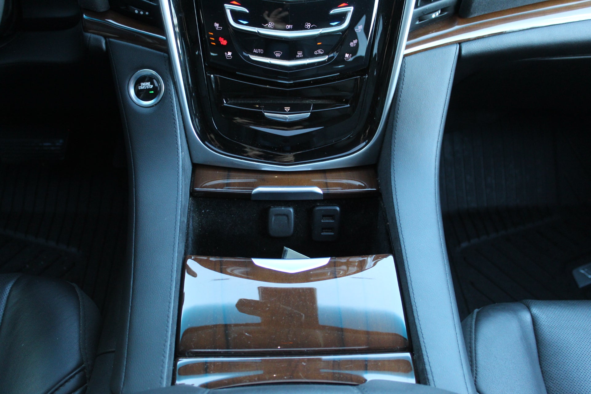 2020 Cadillac Escalade Premium Luxury