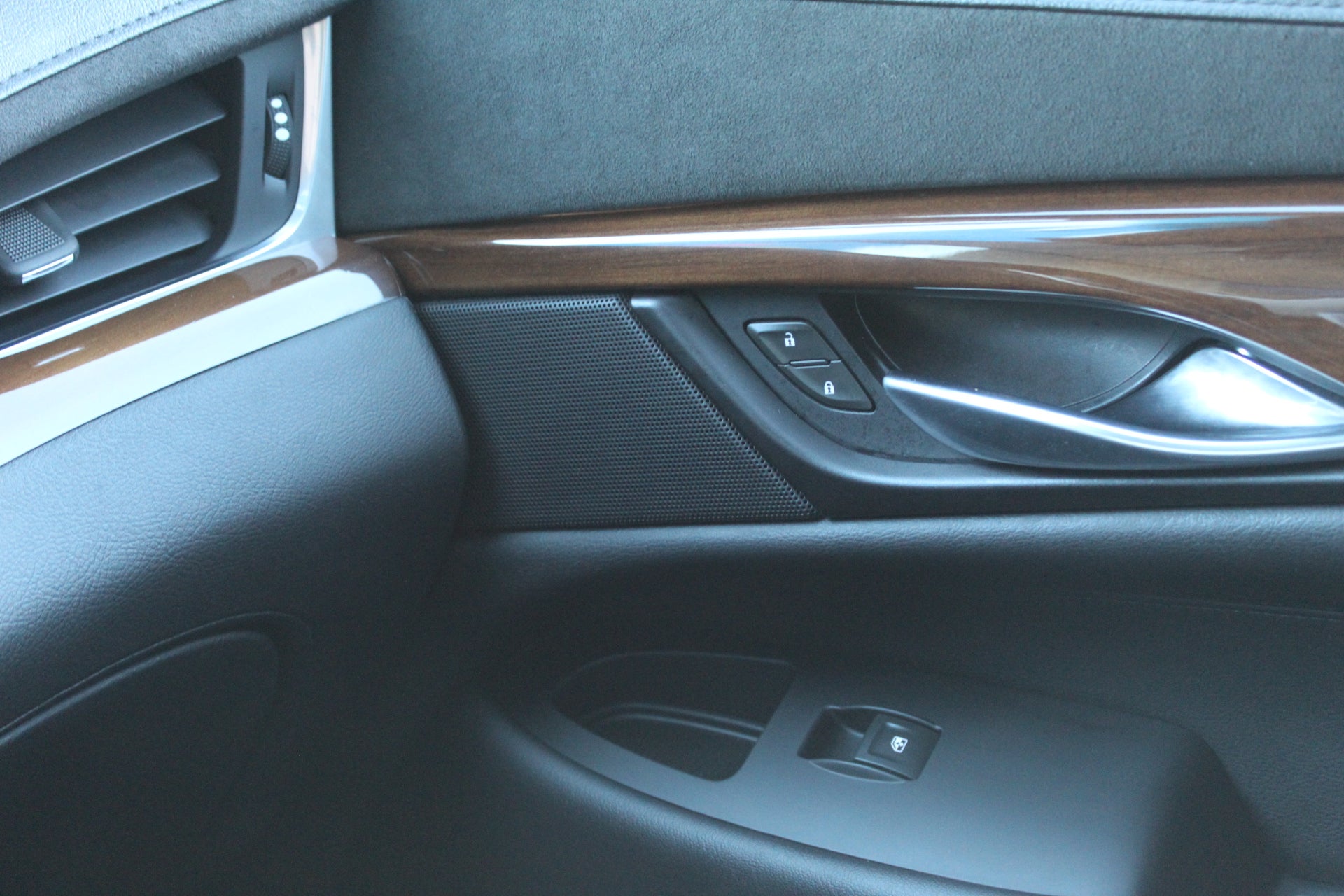 2020 Cadillac Escalade Premium Luxury