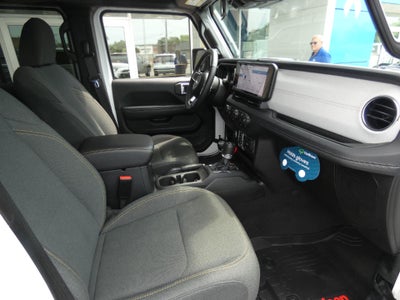 2025 Jeep Wrangler 4-Door Sahara 4x4