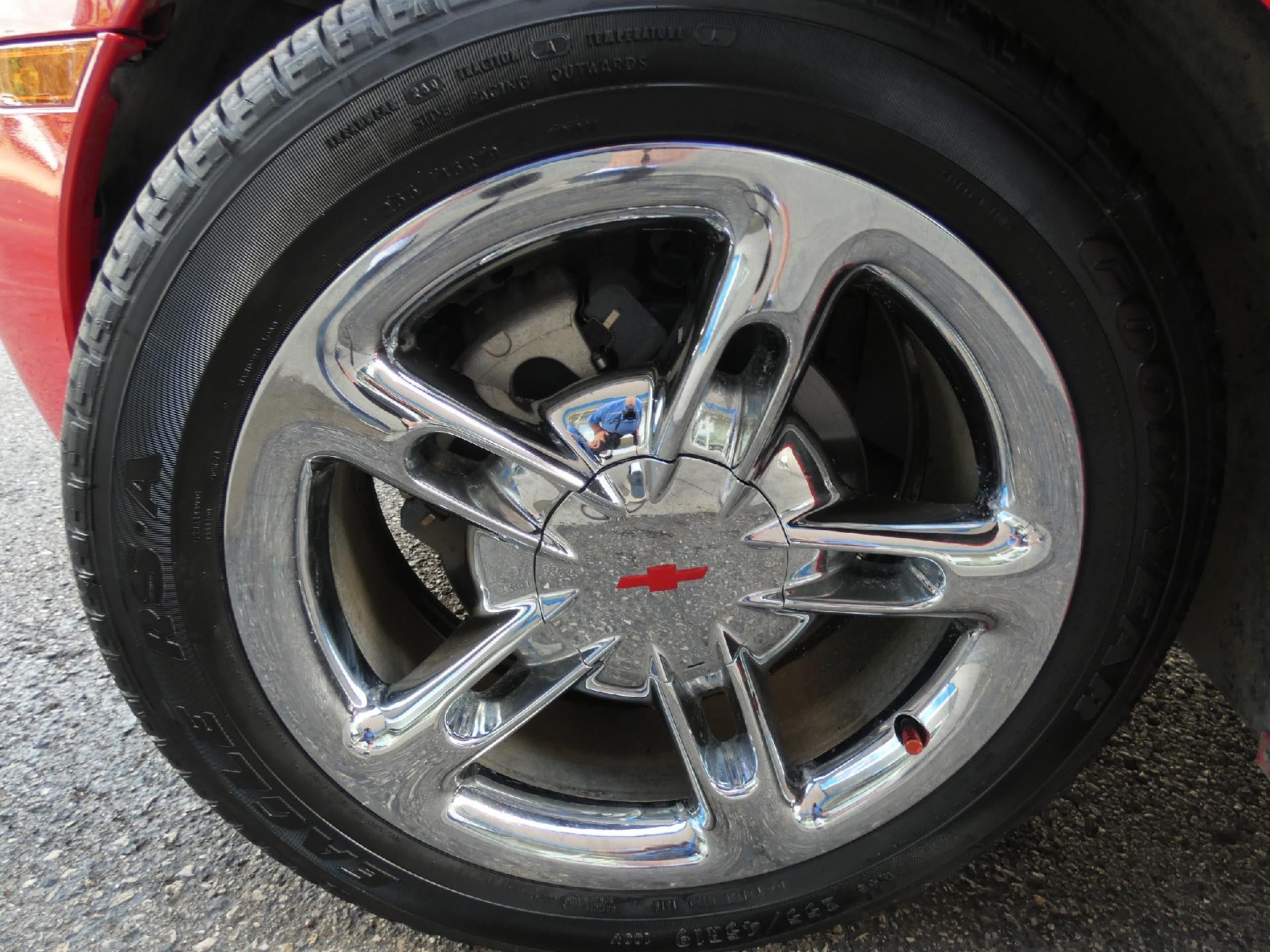 2004 Chevrolet SSR LS