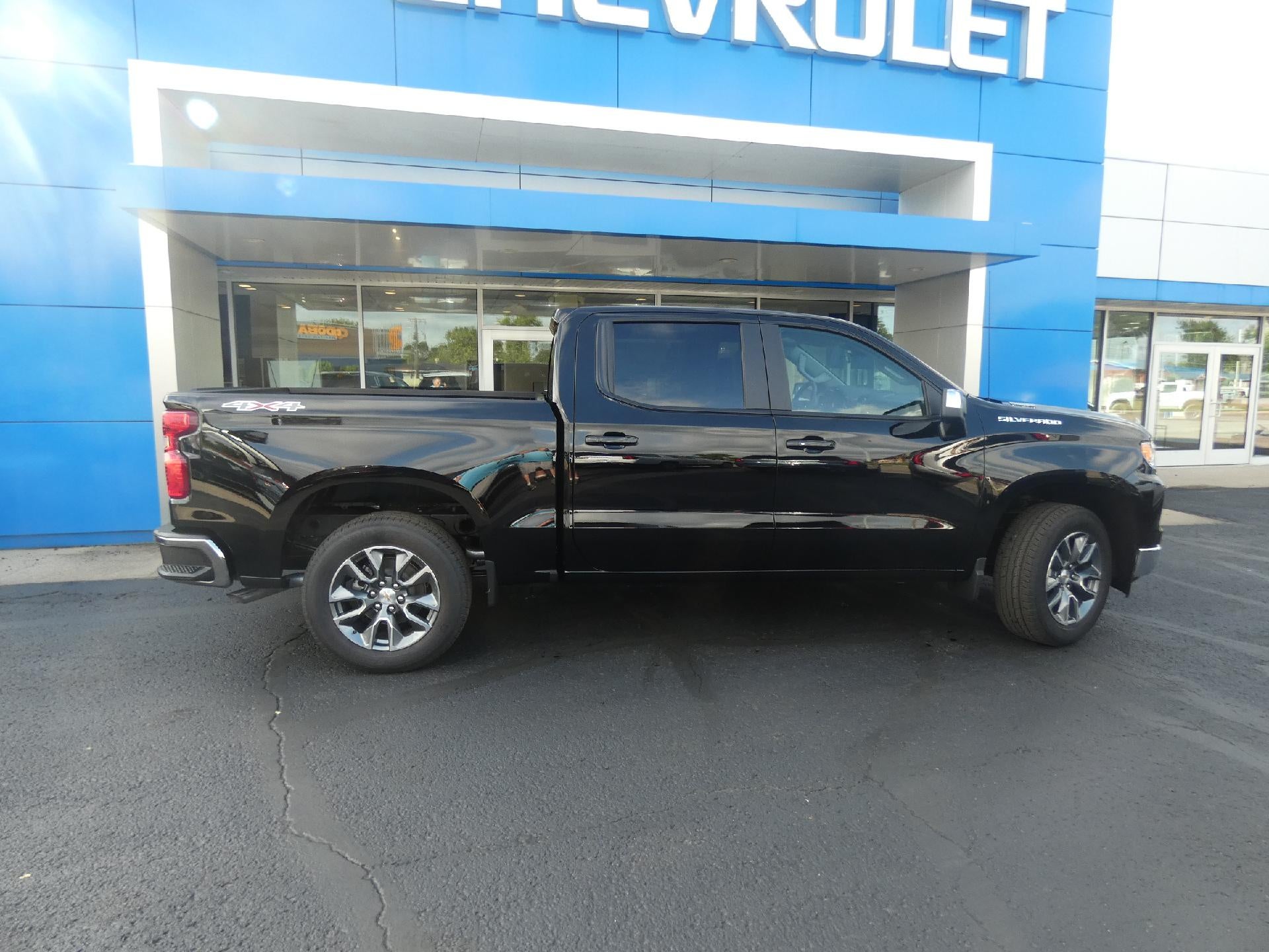 2026 Chevrolet Silverado 1500 LT (2FL)