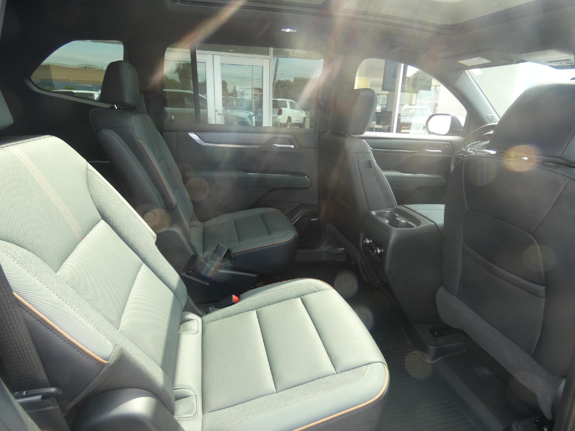 2025 GMC Acadia AT4