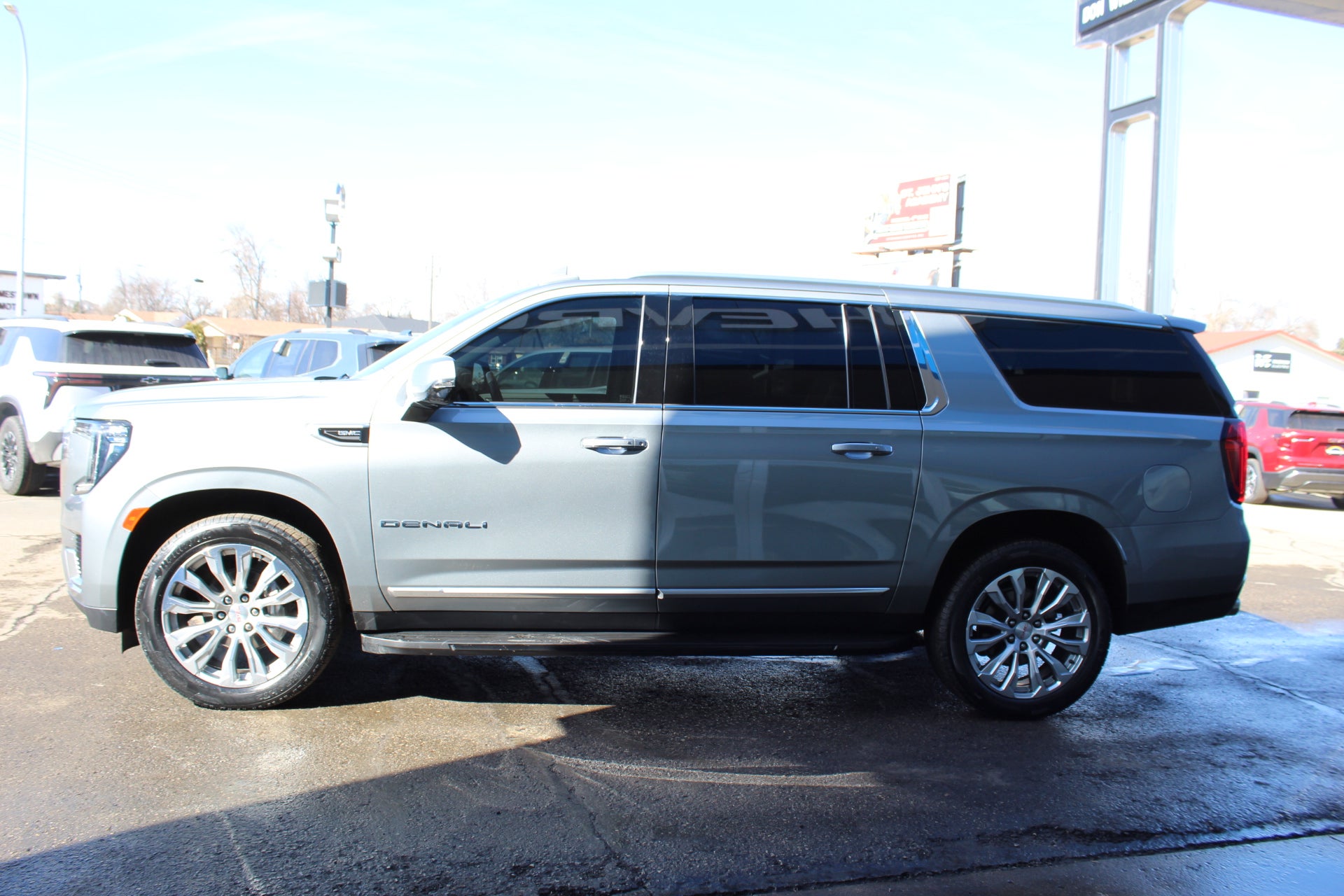 2023 GMC Yukon XL Denali