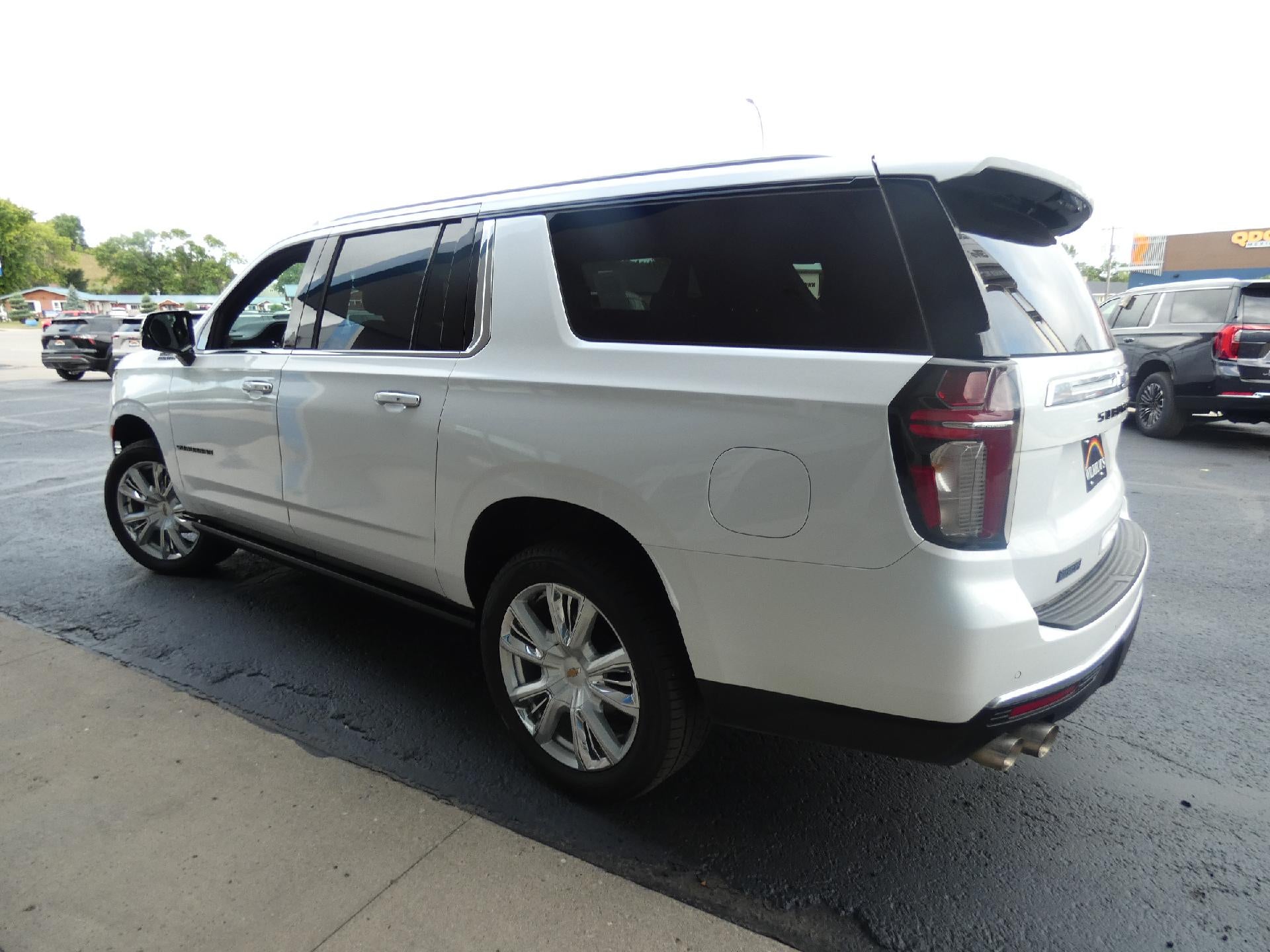 2021 Chevrolet Suburban High Country