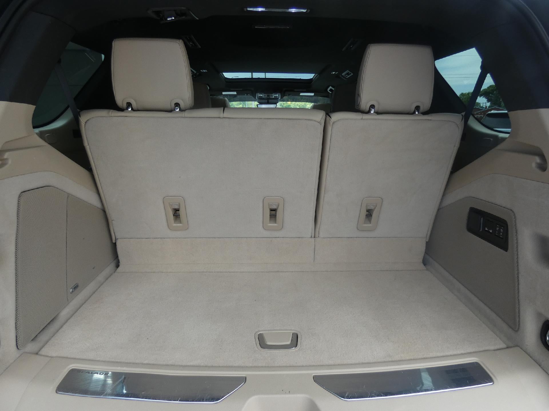 2022 Cadillac Escalade Premium Luxury