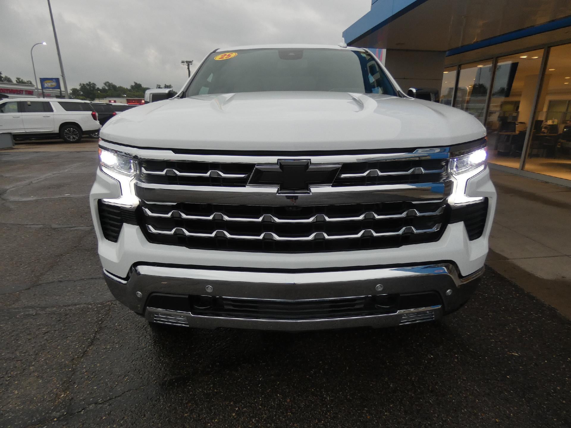2025 Chevrolet Silverado 1500 LTZ