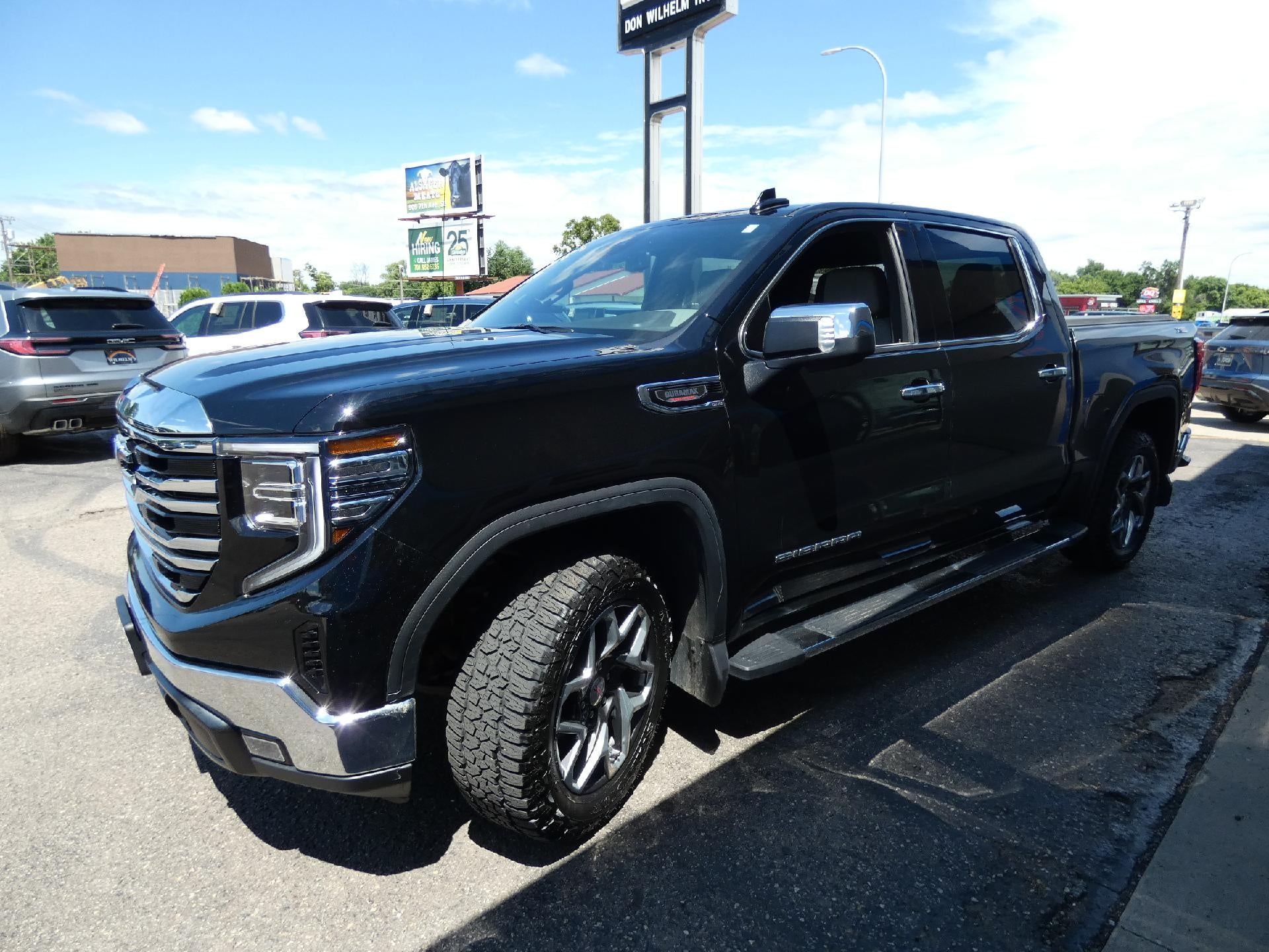 2023 GMC Sierra 1500 SLT