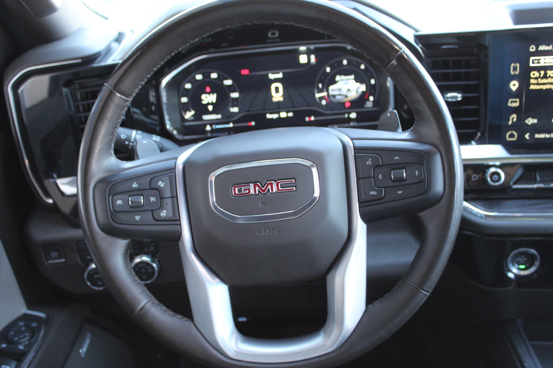 2023 GMC Sierra 1500 SLT