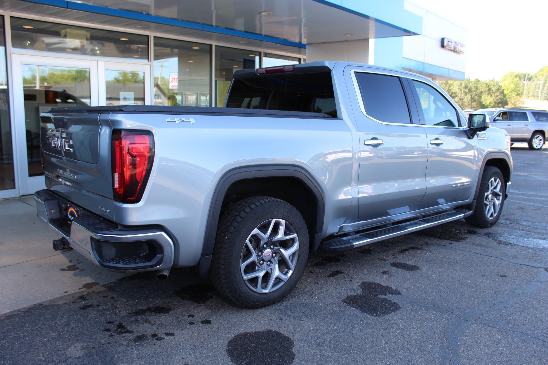 2023 GMC Sierra 1500 SLT
