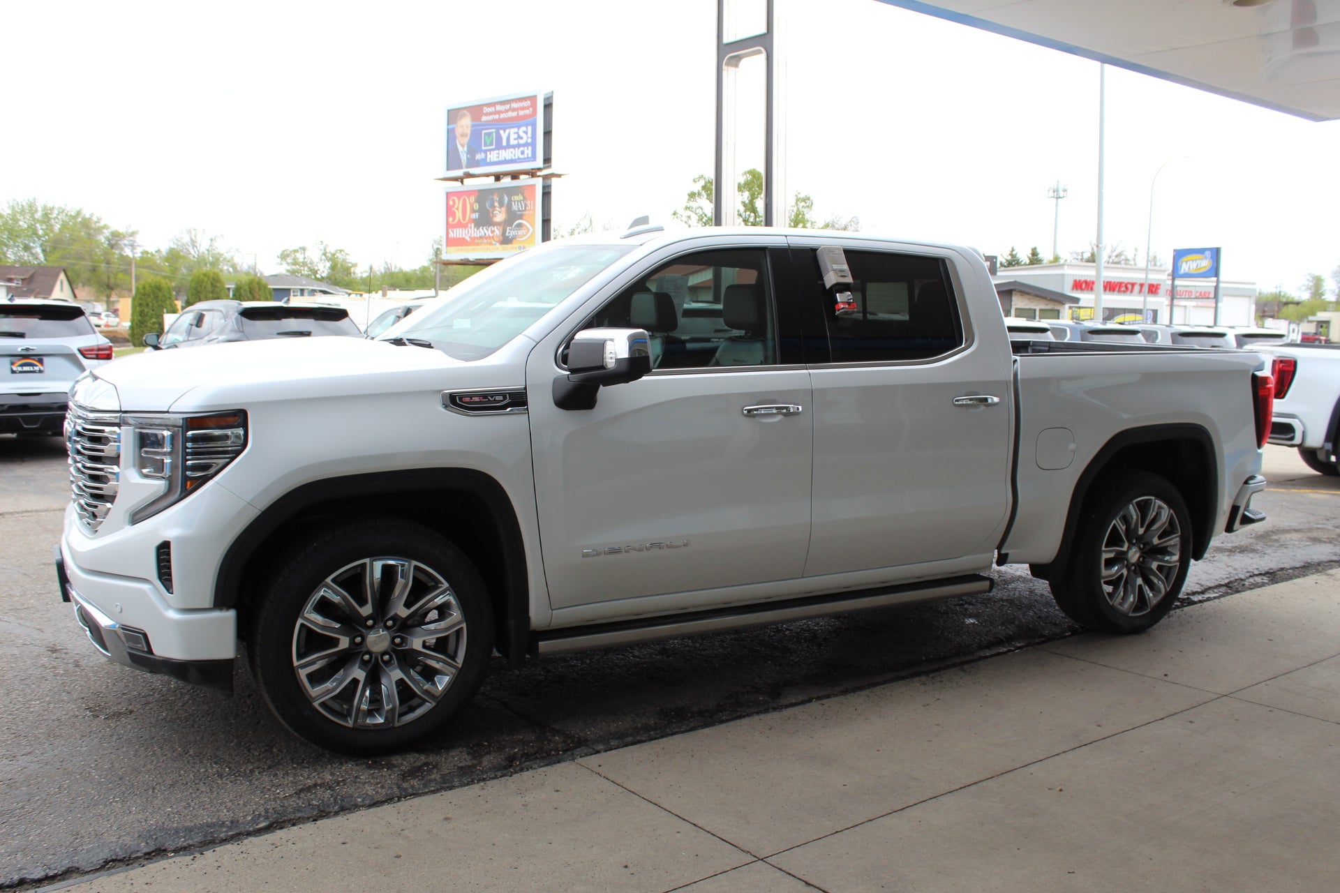 2023 GMC Sierra 1500 Denali