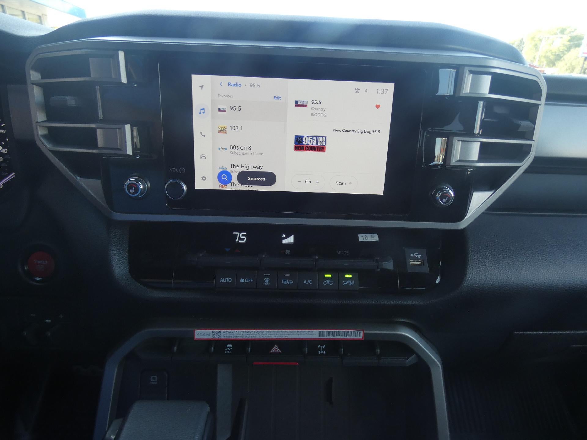2026 Toyota Tundra SR5 - Photo 21