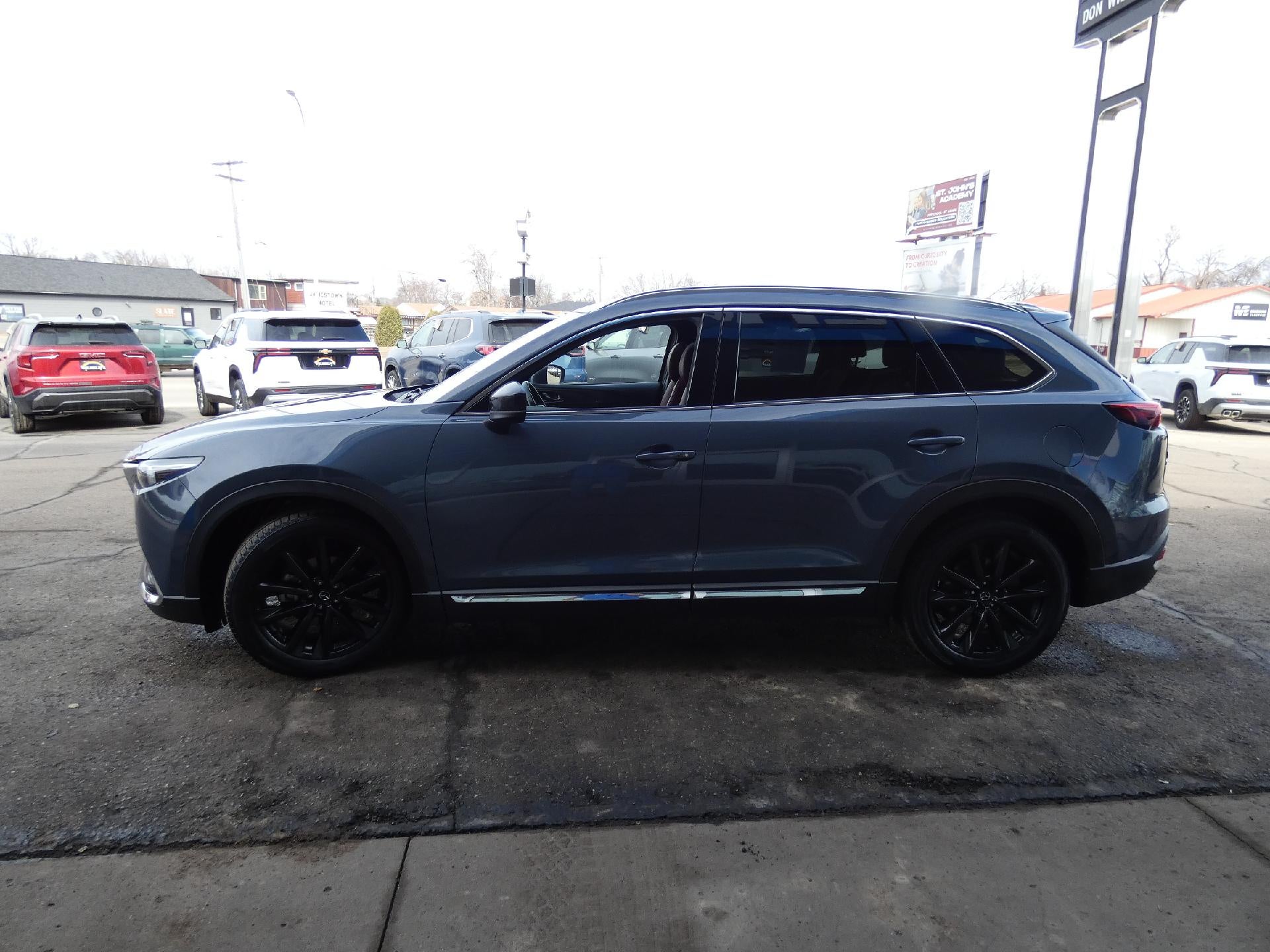 2022 Mazda Mazda CX-9 Carbon Edition
